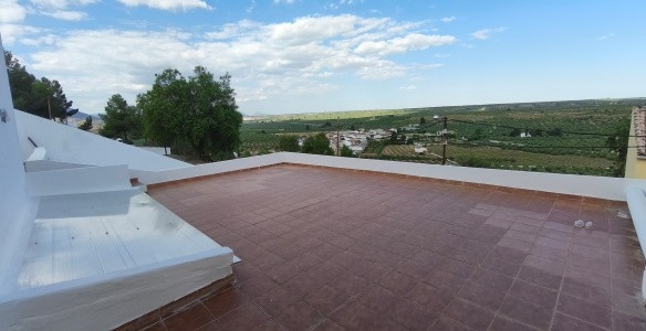 Village Property – Fontanar