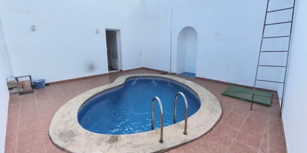 Village Property – Fontanar