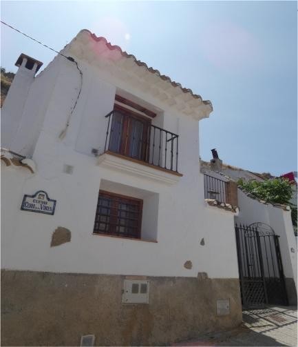 Cave House – Galera