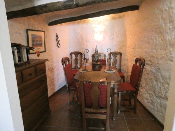 Cave House – Galera