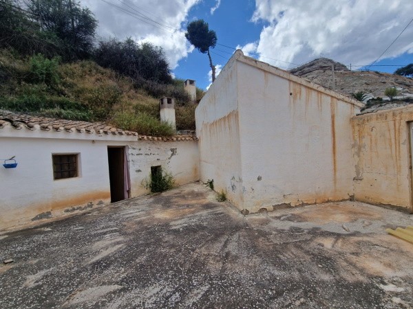 Cave House – Galera