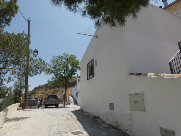 Cave House – Galera
