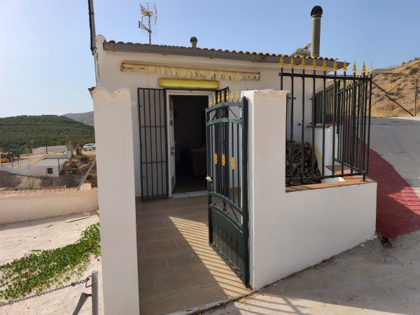 Cave House – Huesa