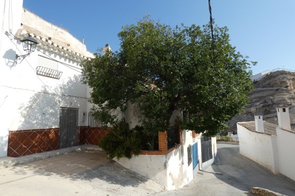 Cave House – Galera