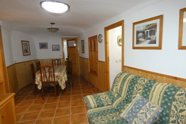 Cave House – Galera