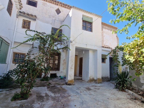 Village Property – Galera