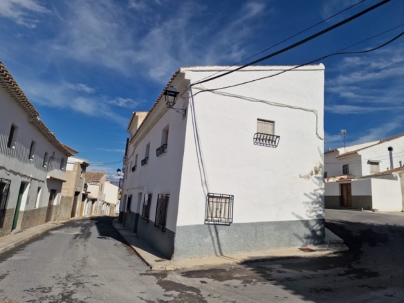 Village Property – Galera