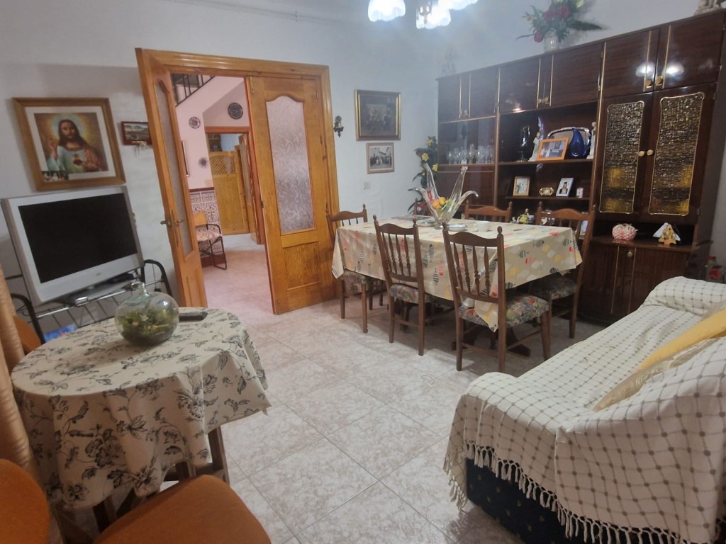 Village Property – Galera