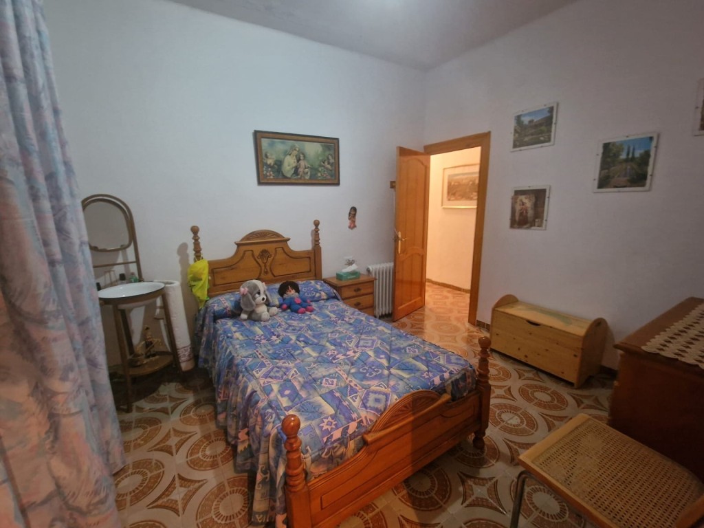 Village Property – Galera