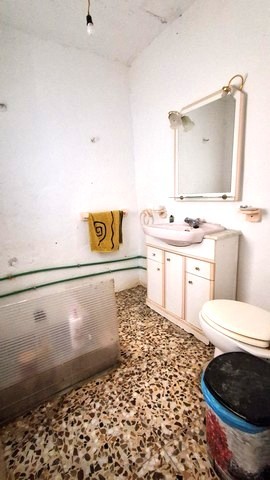 Village Property – Armuna