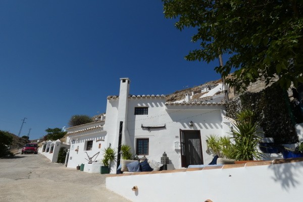 Cave House – Galera