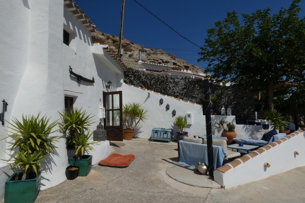 Cave House – Galera