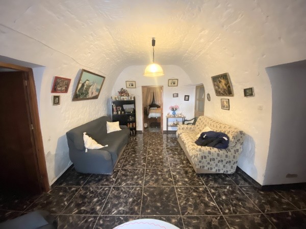 Village Property – Benamaurel