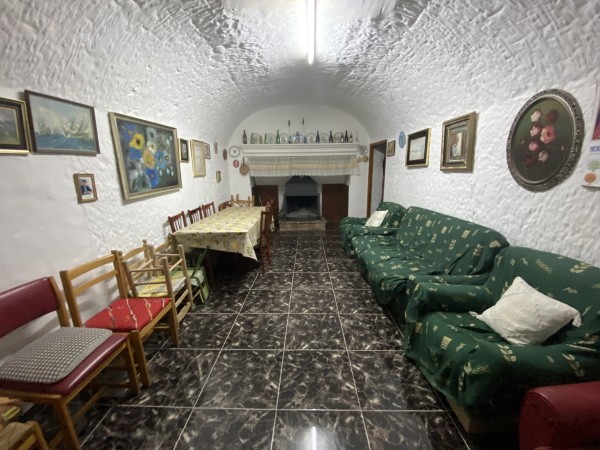 Village Property – Benamaurel