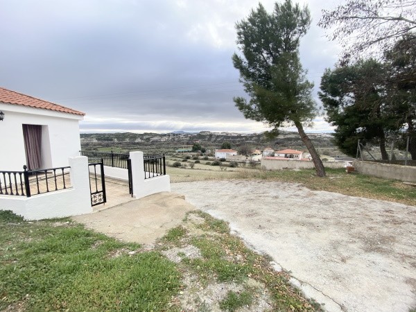 Village Property – Benamaurel