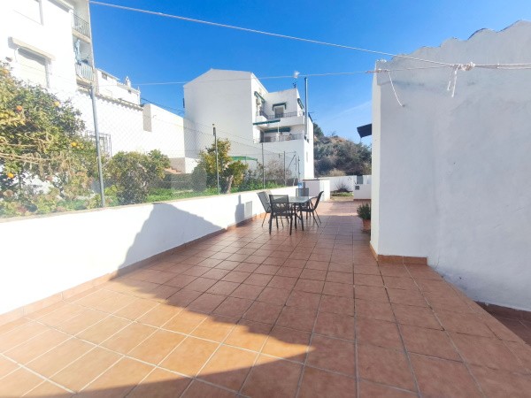 Village Property – Hinojares