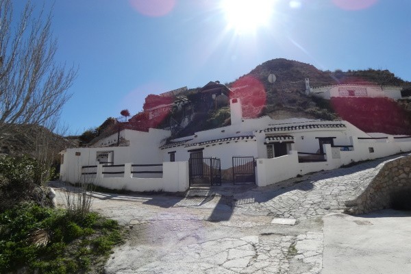 Cave House – Galera