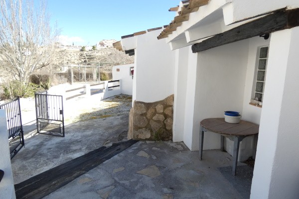 Cave House – Galera