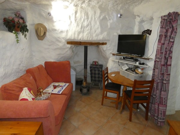 Cave House – Caniles