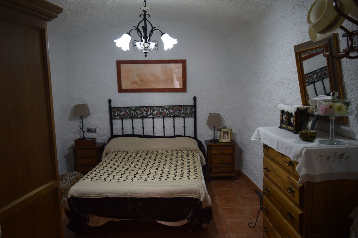 Cave House – Freila