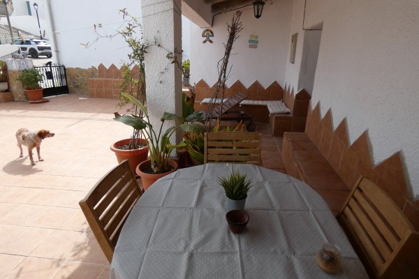 Cave House – Freila