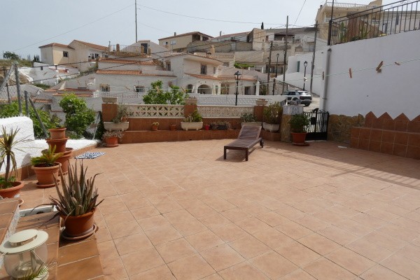Cave House – Freila