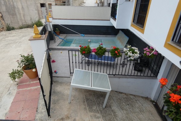 Village Property – Almontaras