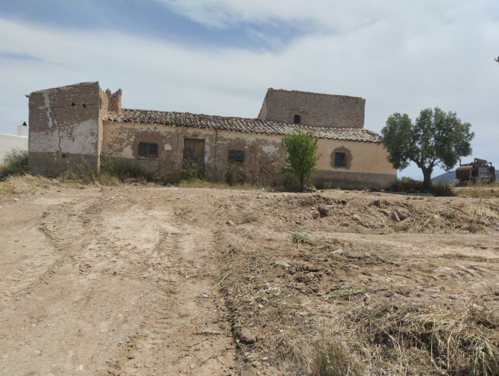 Land – Freila