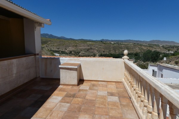 Village Property – Caniles