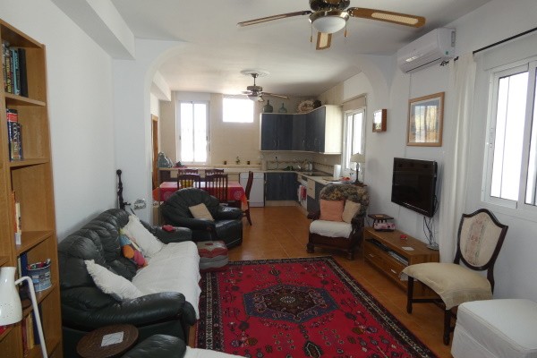 Village Property – Caniles