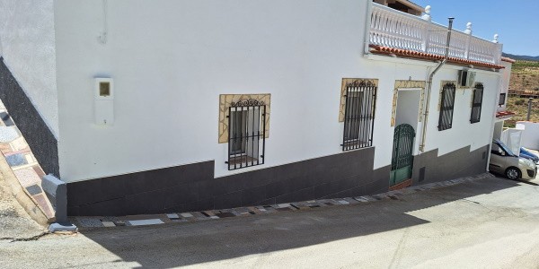 Village Property – Caniles