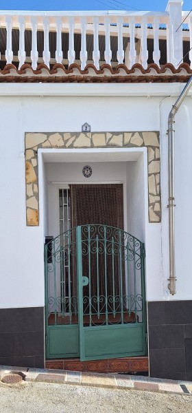 Village Property – Caniles