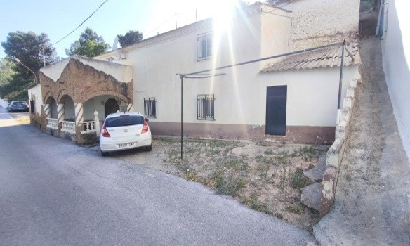 Cave House – Fontanar