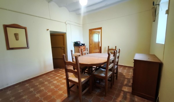Cave House – Fontanar