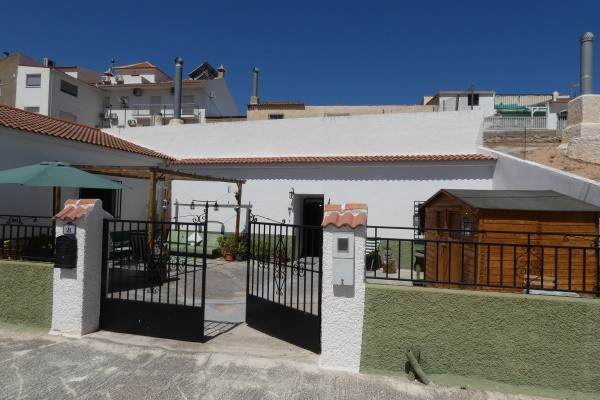 Cave House – Freila