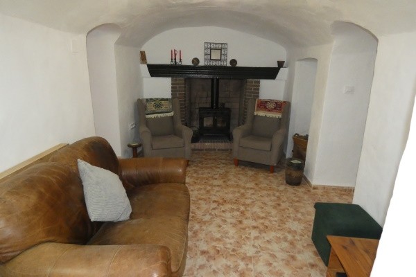 Cave House – Freila