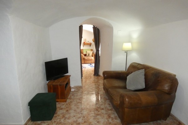 Cave House – Freila