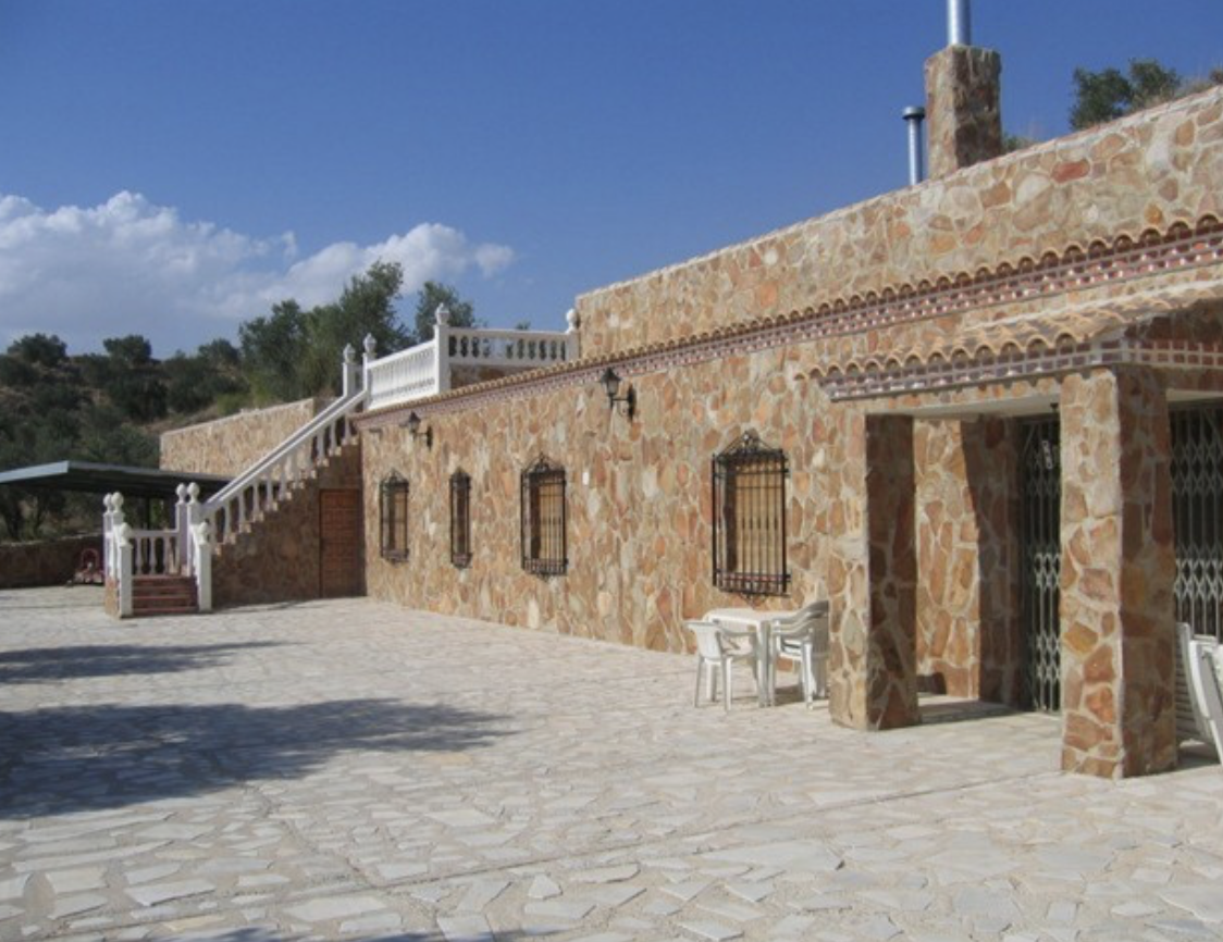 Spanish-listings.com Farm Property in Cullar, Spain, JLCU01
